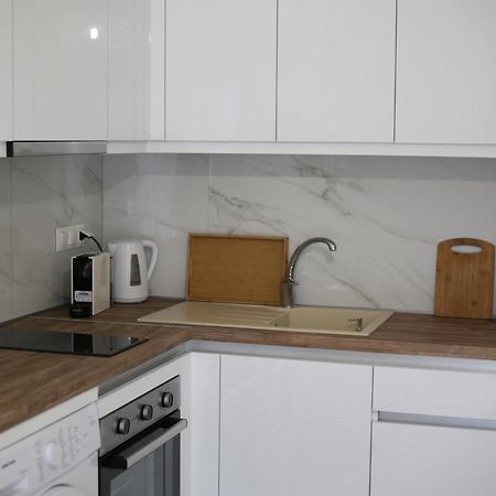 Our Home-Fully Renovated Apartments And Studios By The Sea Nikiti  Eksteriør billede