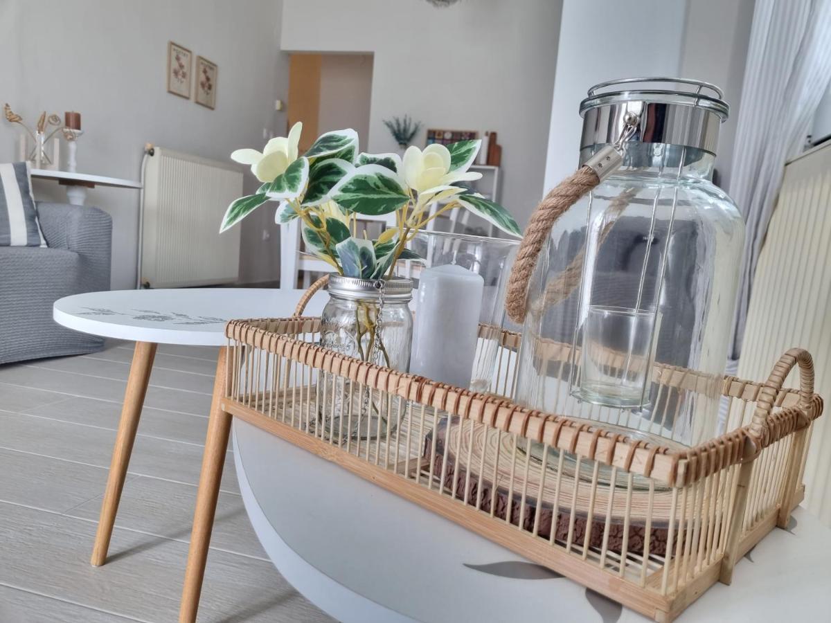 Our Home-Fully Renovated Apartments And Studios By The Sea Nikiti  Eksteriør billede