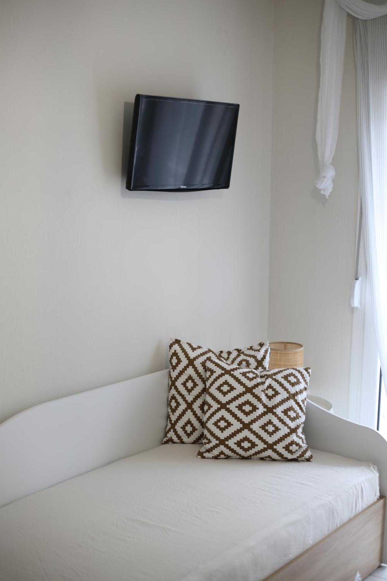 Our Home-Fully Renovated Apartments And Studios By The Sea Nikiti  Eksteriør billede