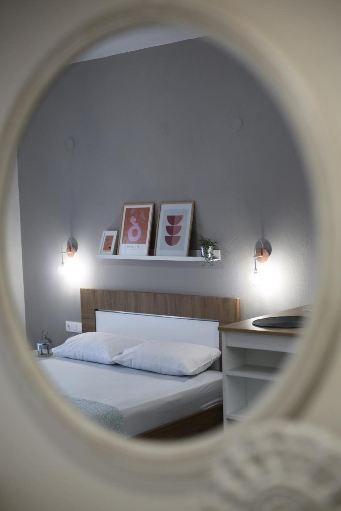 Our Home-Fully Renovated Apartments And Studios By The Sea Nikiti  Eksteriør billede